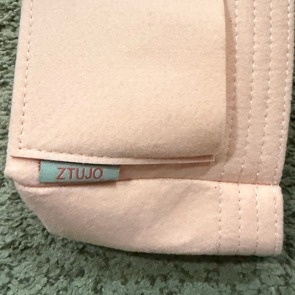 ZTJUO 2 Pcs Bag Or Purse Inserts Organizers Zipper and the other is open NWOT